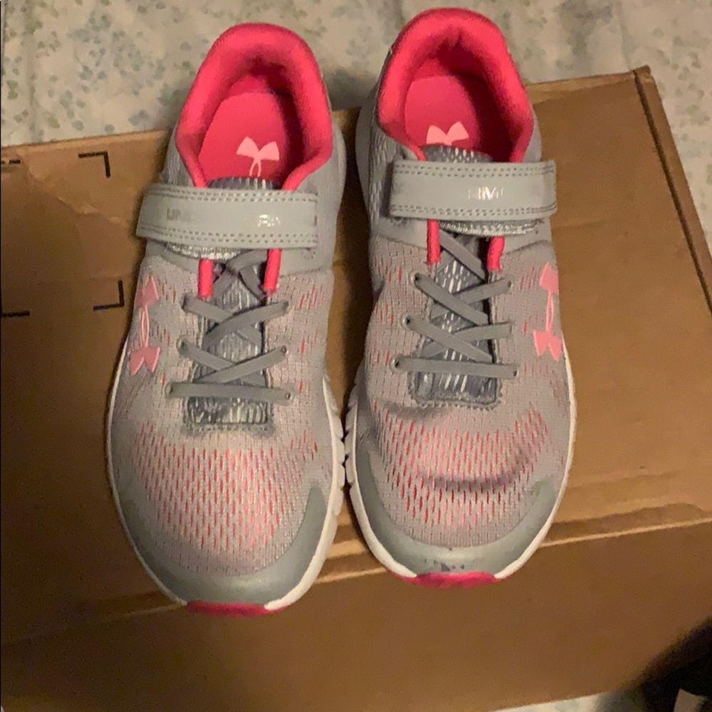 Girls Under Armour Sneakers